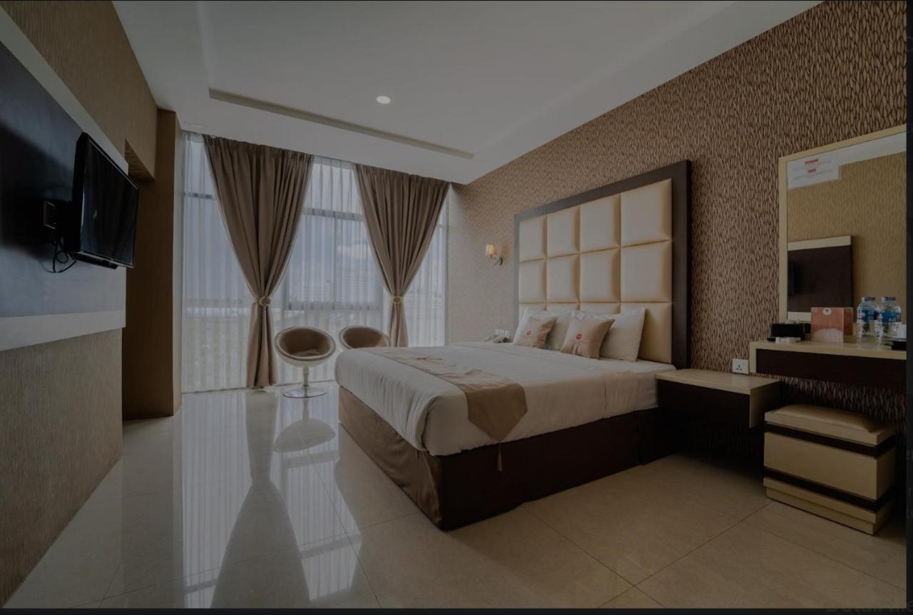Osaka Hotel Batam ناغويا المظهر الخارجي الصورة