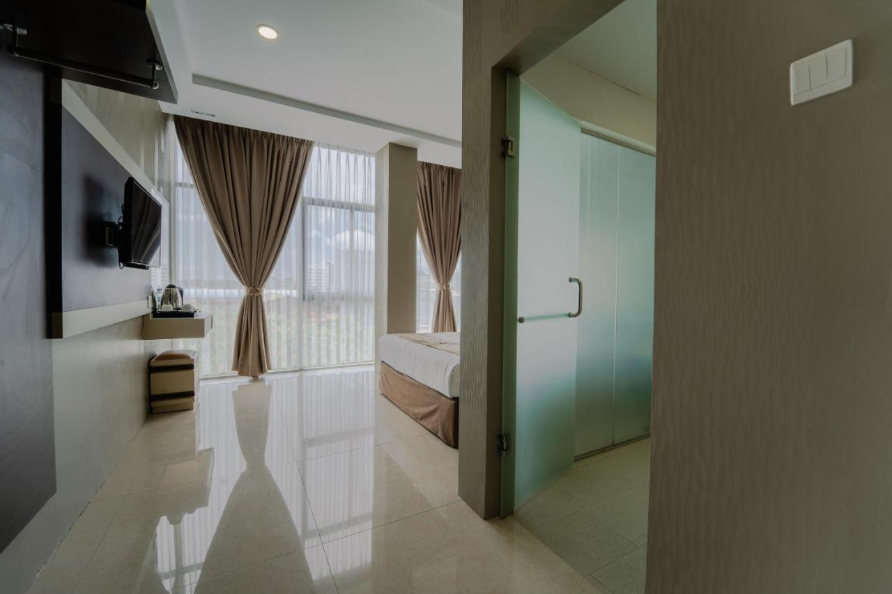 Osaka Hotel Batam ناغويا المظهر الخارجي الصورة